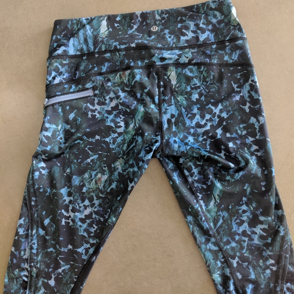 Lululemon cropped leggings